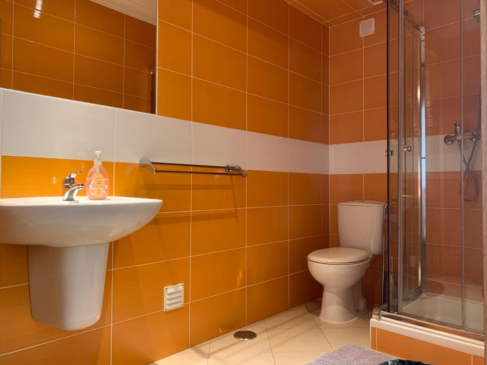 Blue Moon Guesthouse Лагос Екстериор снимка