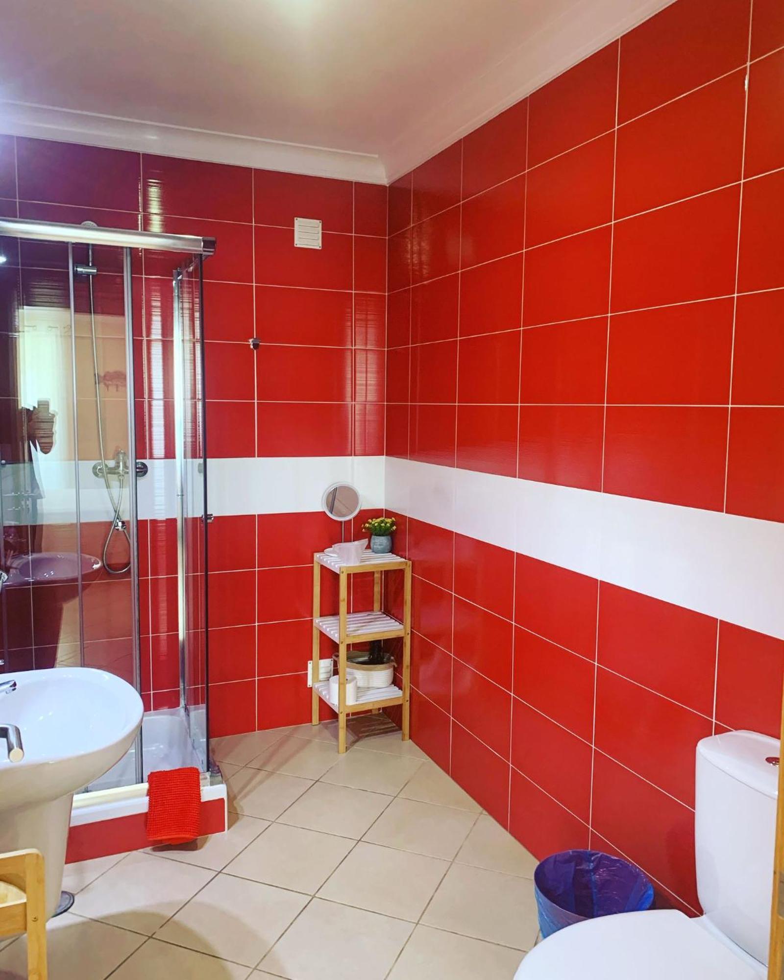 Blue Moon Guesthouse Лагос Екстериор снимка